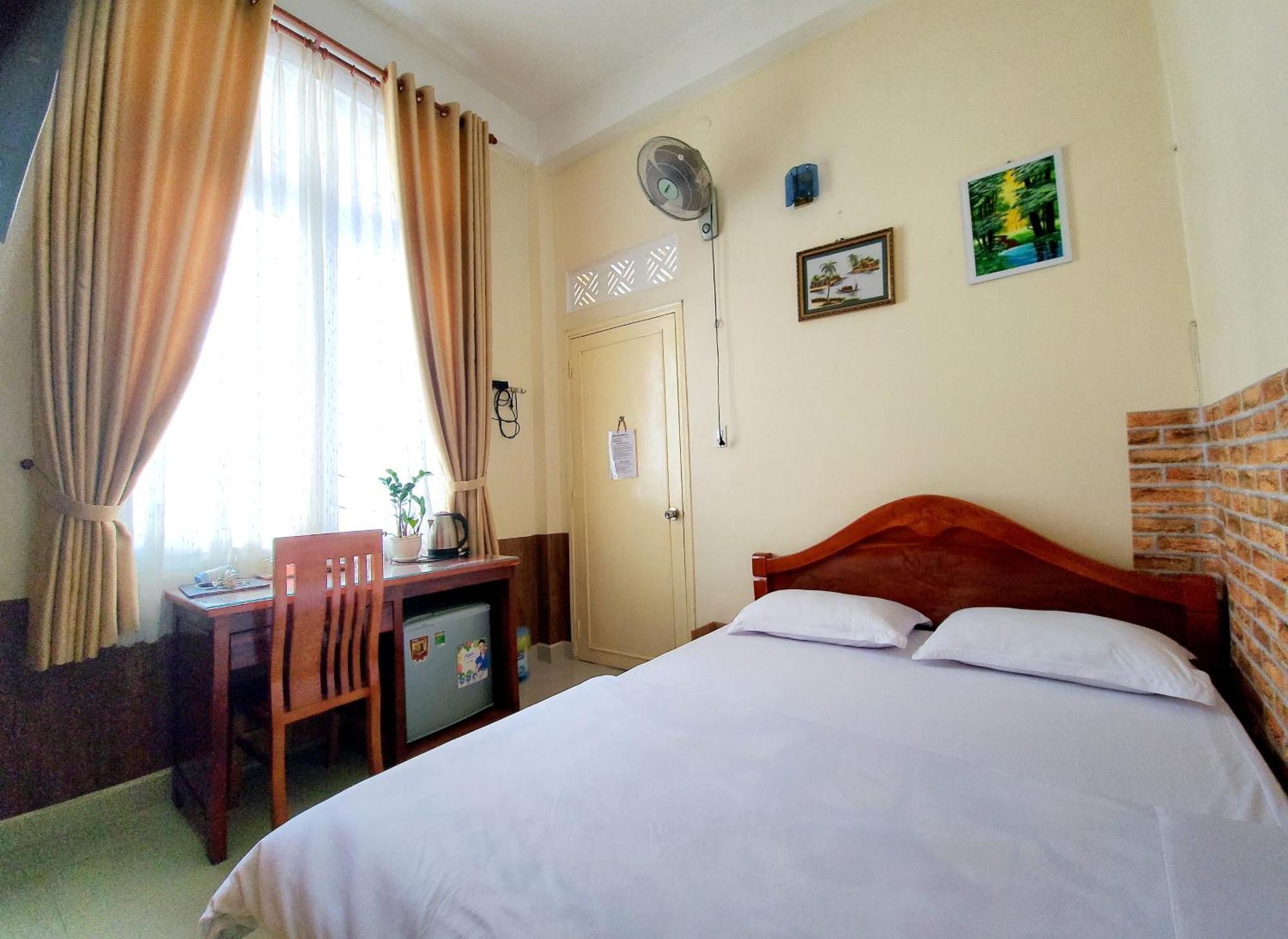 Binh Dao Hotel - Khach San Ngay Trung Tam Gia Re Далат Екстер'єр фото