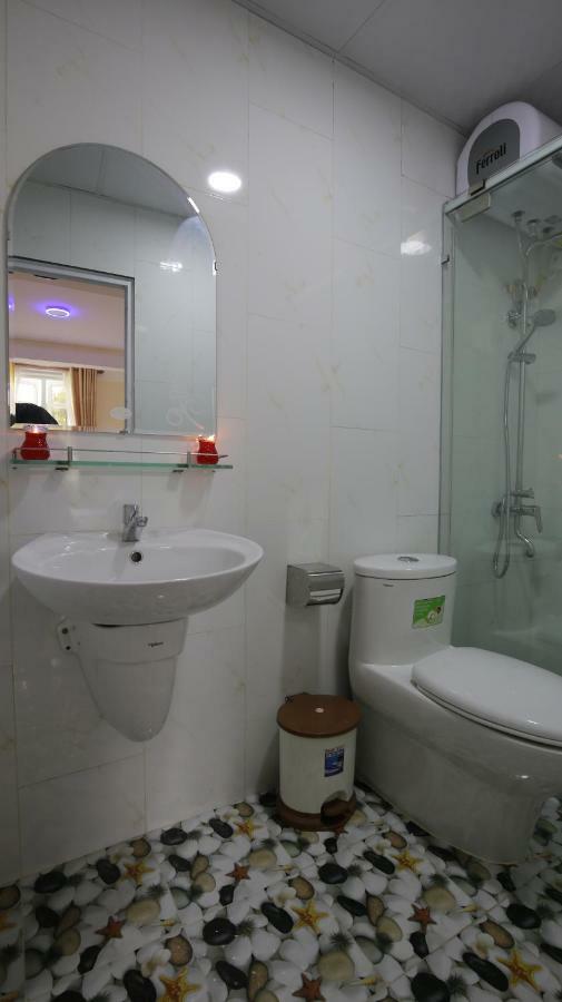 Binh Dao Hotel - Khach San Ngay Trung Tam Gia Re Далат Екстер'єр фото